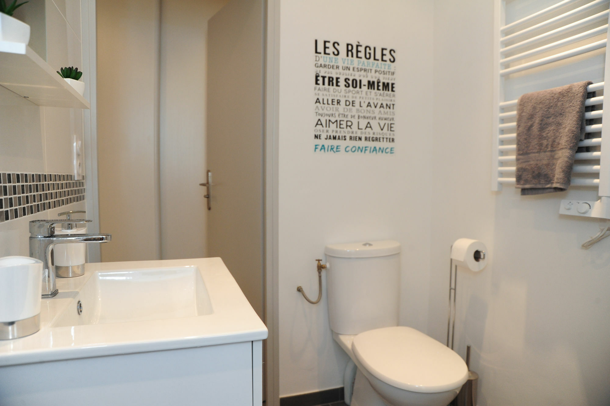 Suite Imperazur Five Stars Holiday House Nice Exterior photo